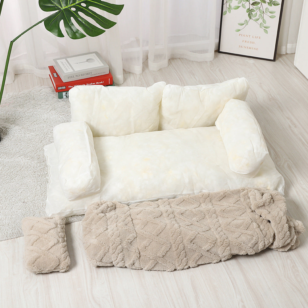 Textured fleece sofa pet bed detail